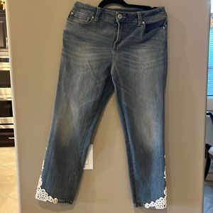 Washed capri length jeans